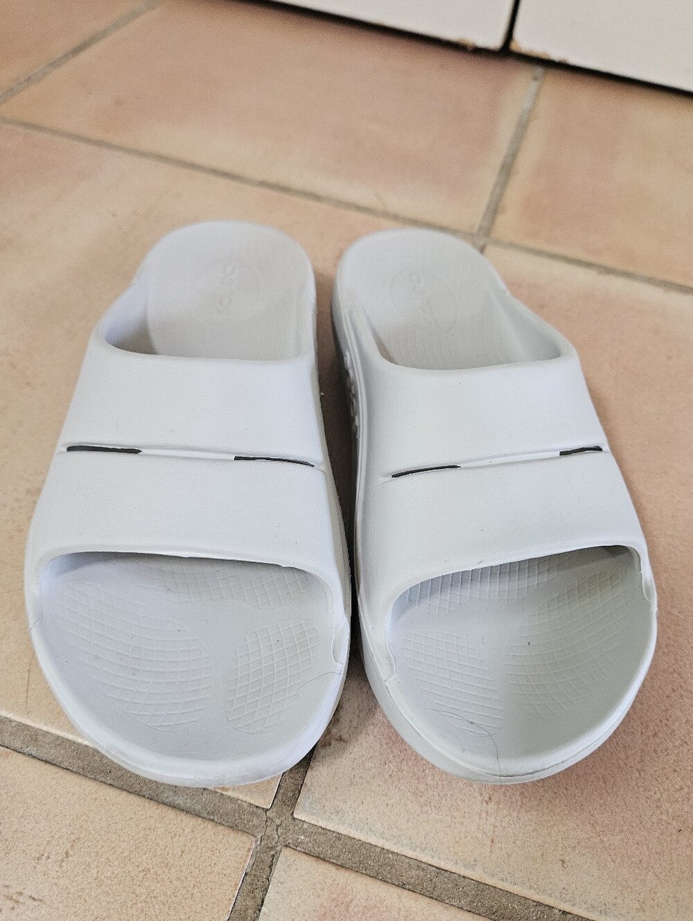 OOFOS OOahh Recovery Slide In Moonstone